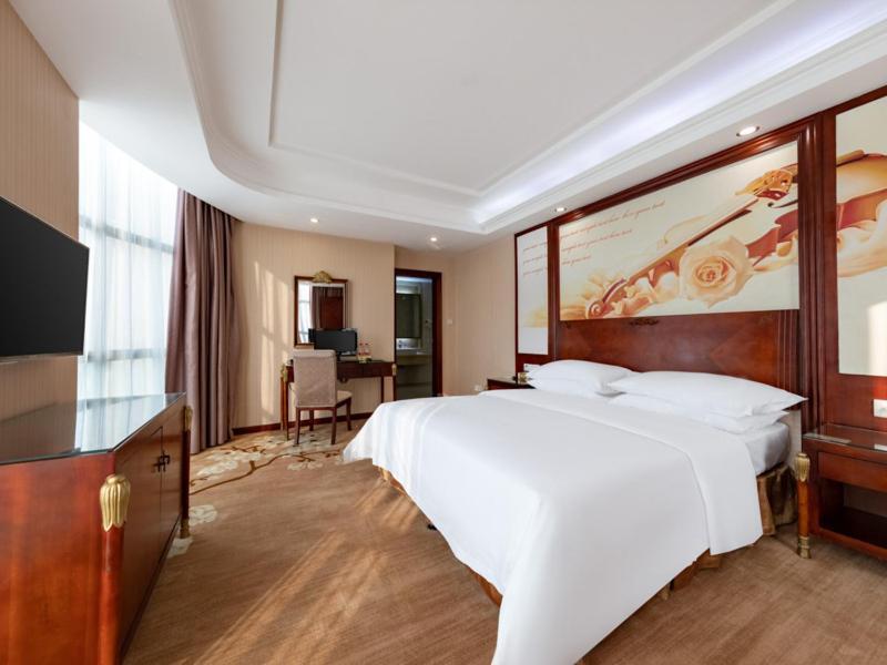 Vienna Hotel Shenzhen Songgang Shajiang Road Екстер'єр фото